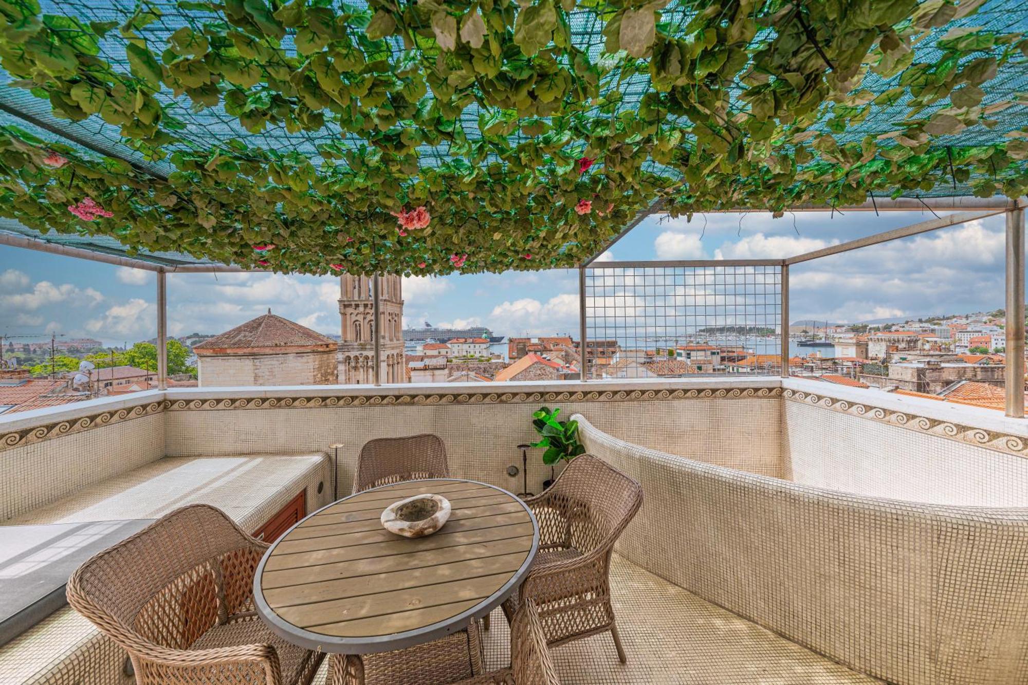 Augubio Penthouse Split Exterior foto